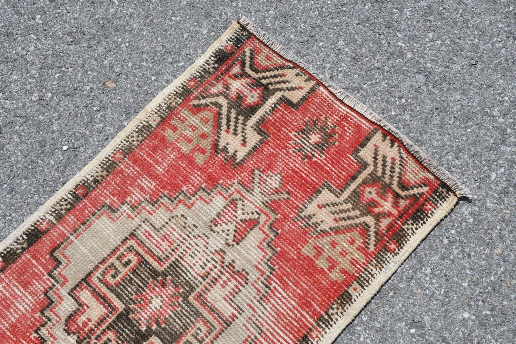 Turkish Red Solid Wool Rug - Box Turtle