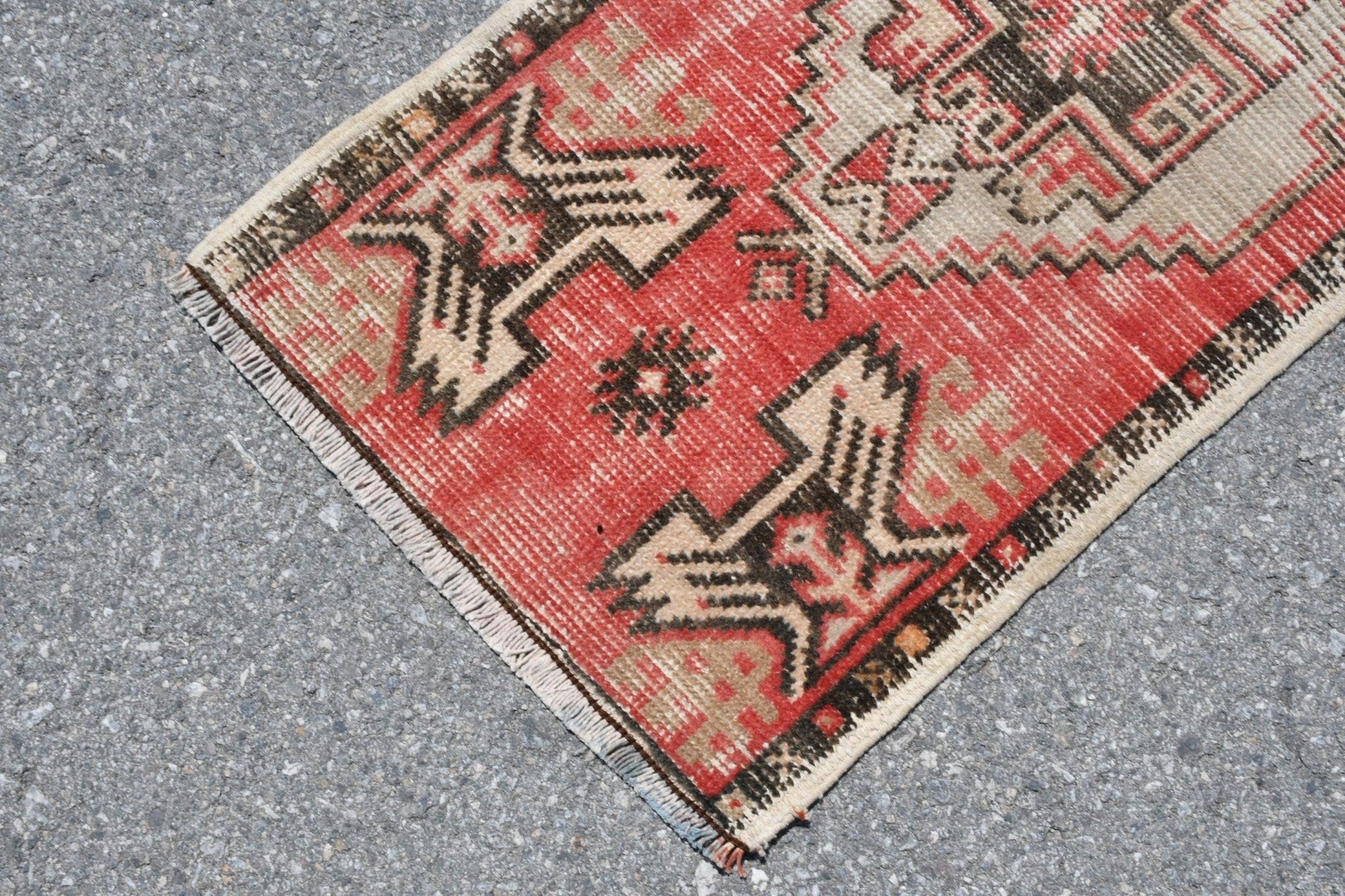 Turkish Red Solid Wool Rug - Box Turtle