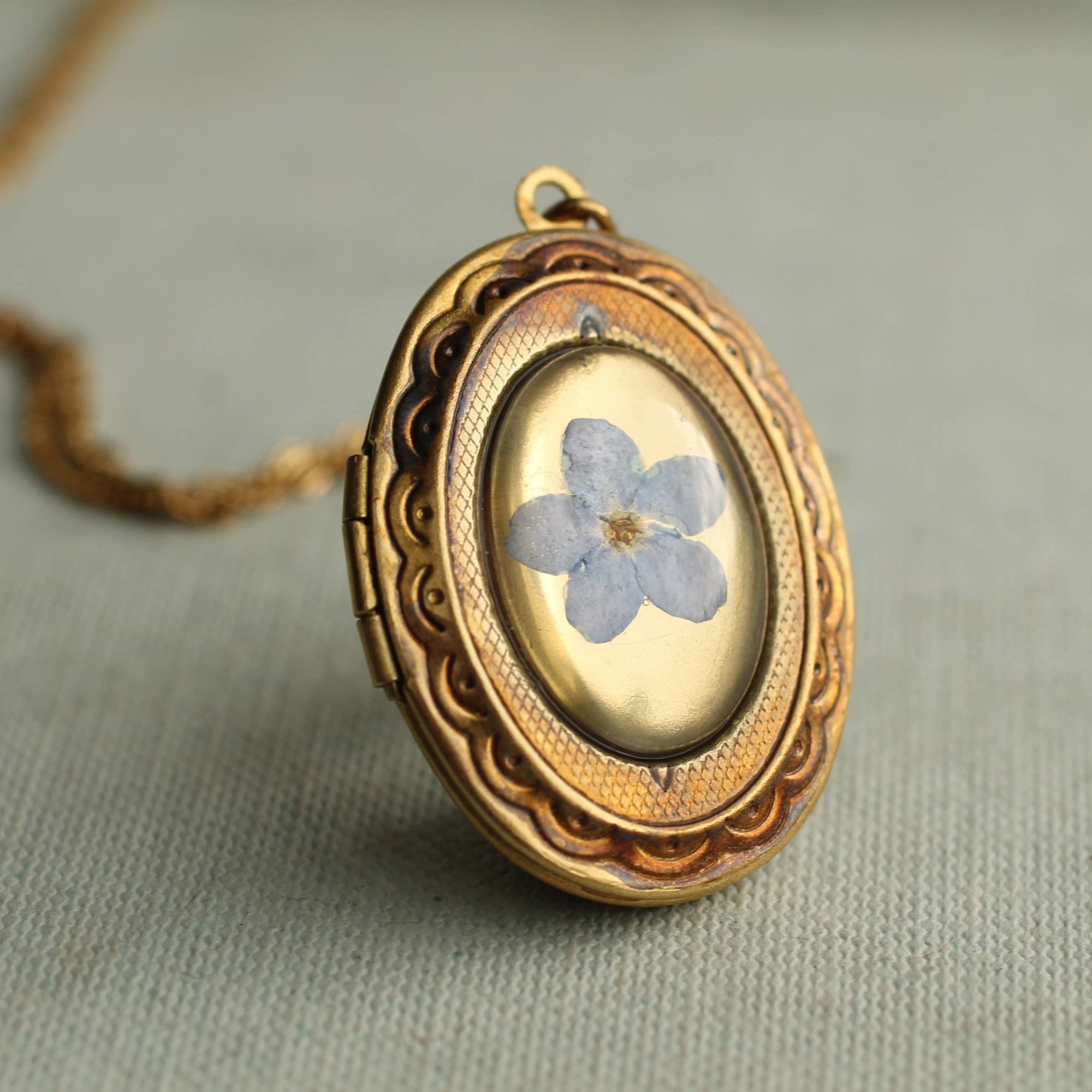 Victorian Forget Me Not Locket Necklace - Box Turtle