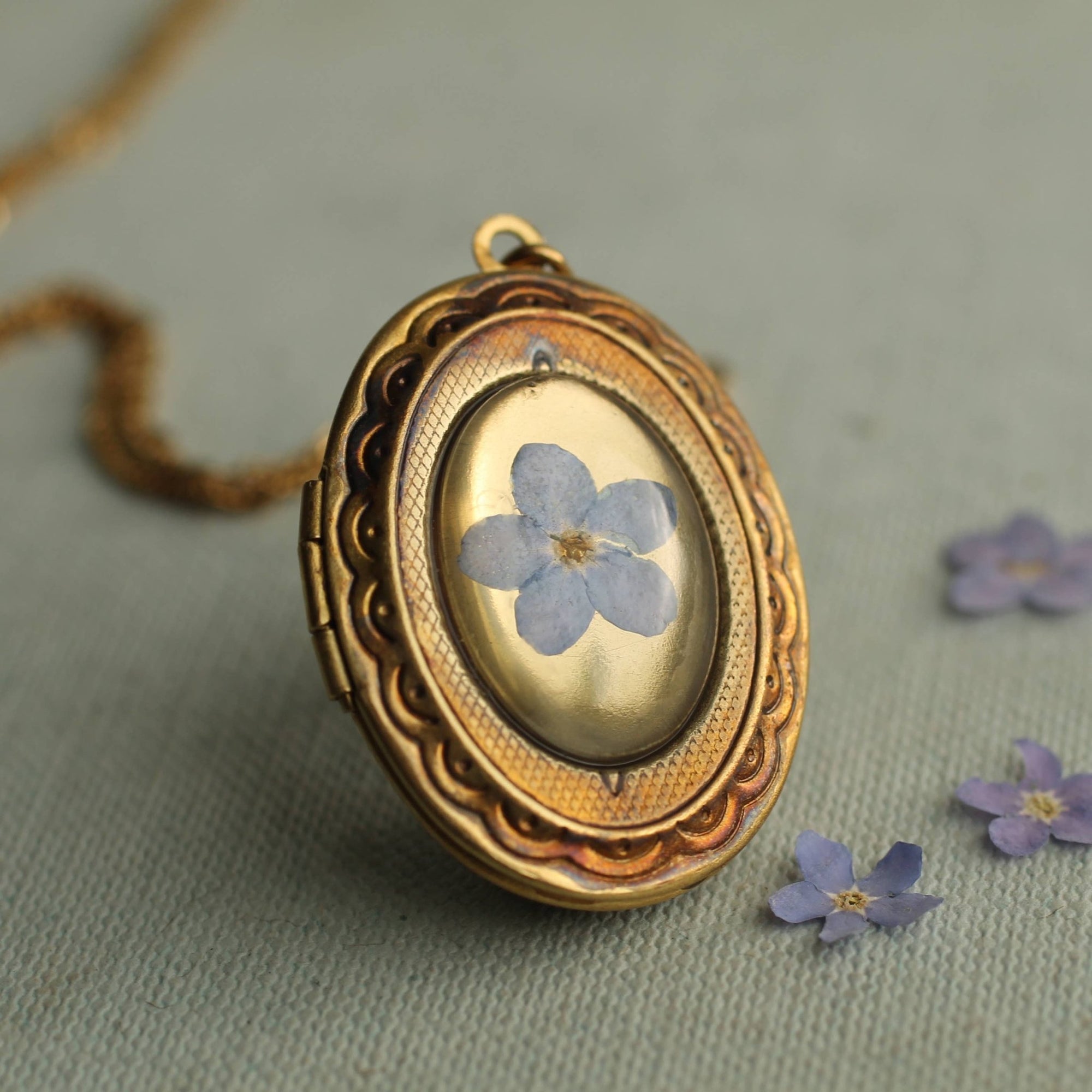 Victorian Forget Me Not Locket Necklace - Box Turtle