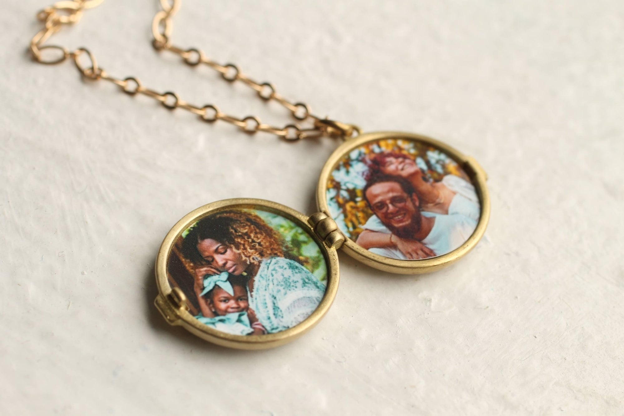 Vintage Star Locket Necklace - Box Turtle