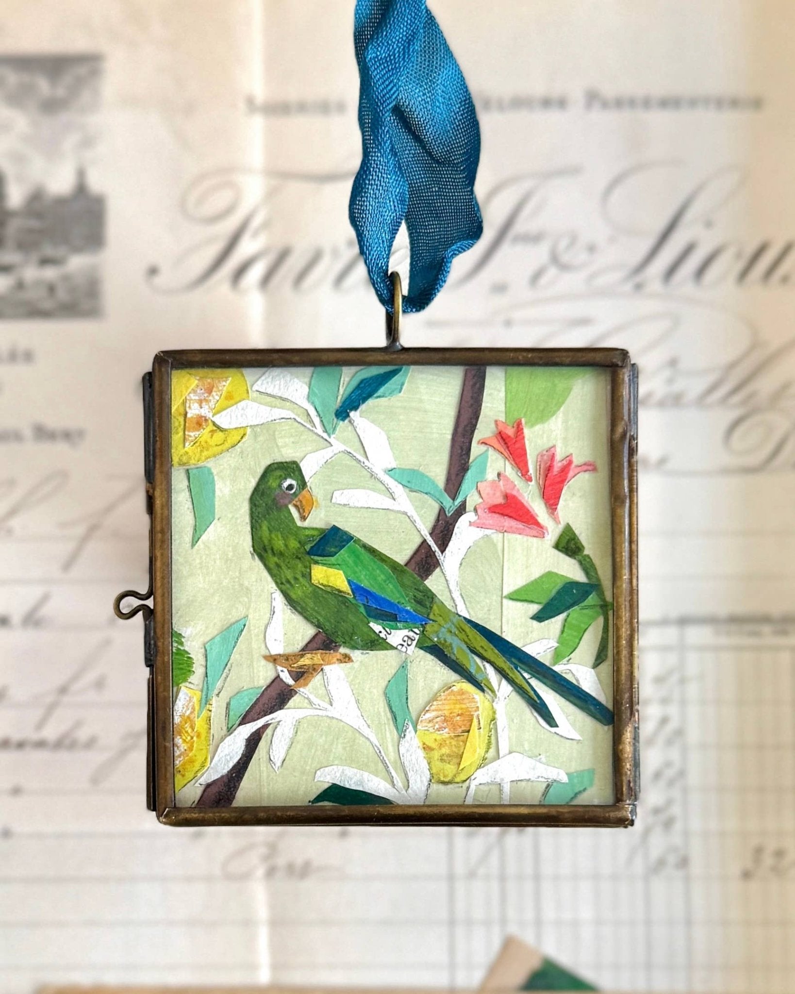 Virdi Parrot ~ Objet d’Art - Box Turtle