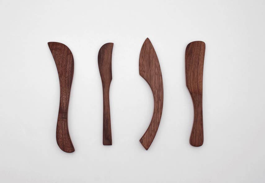 Walnut Wood Rounded Spreader - Box Turtle