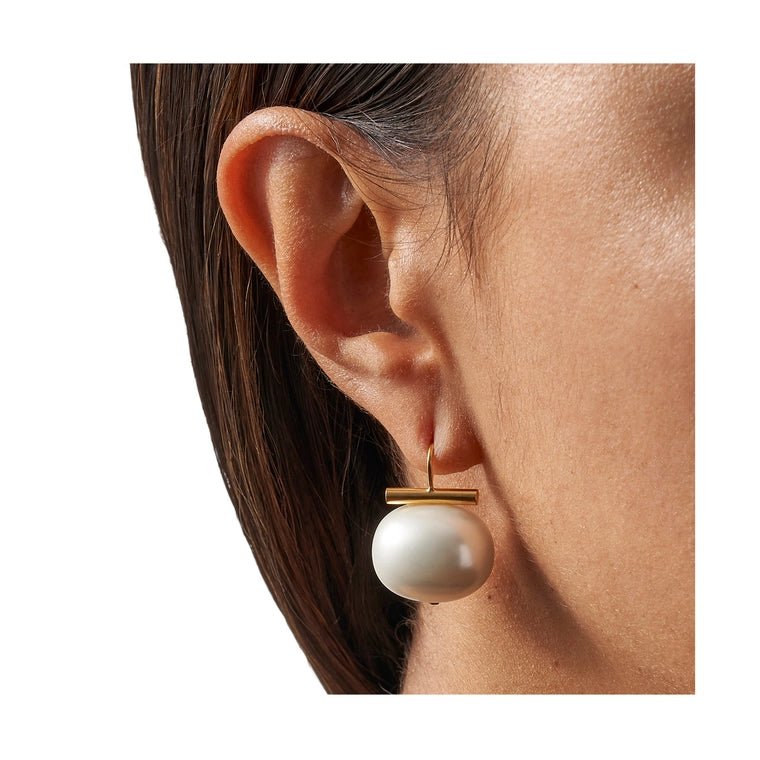 White Large Pebble Pearl Earrings - Box Turtle