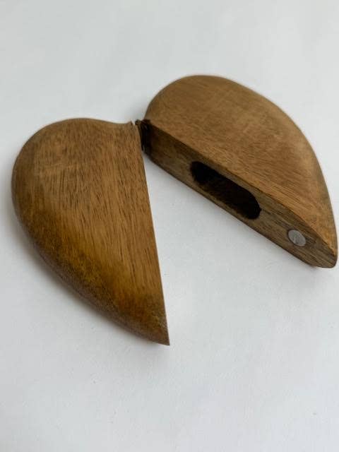 Wooden Heart Magnet Ring Box - Box Turtle