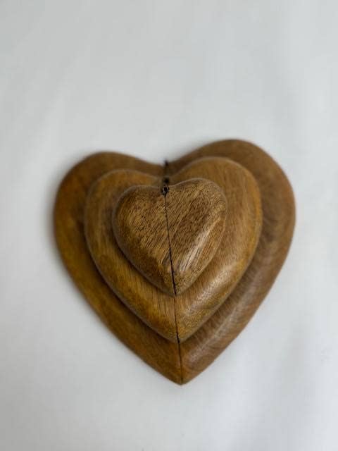 Wooden Heart Magnet Ring Box - Box Turtle