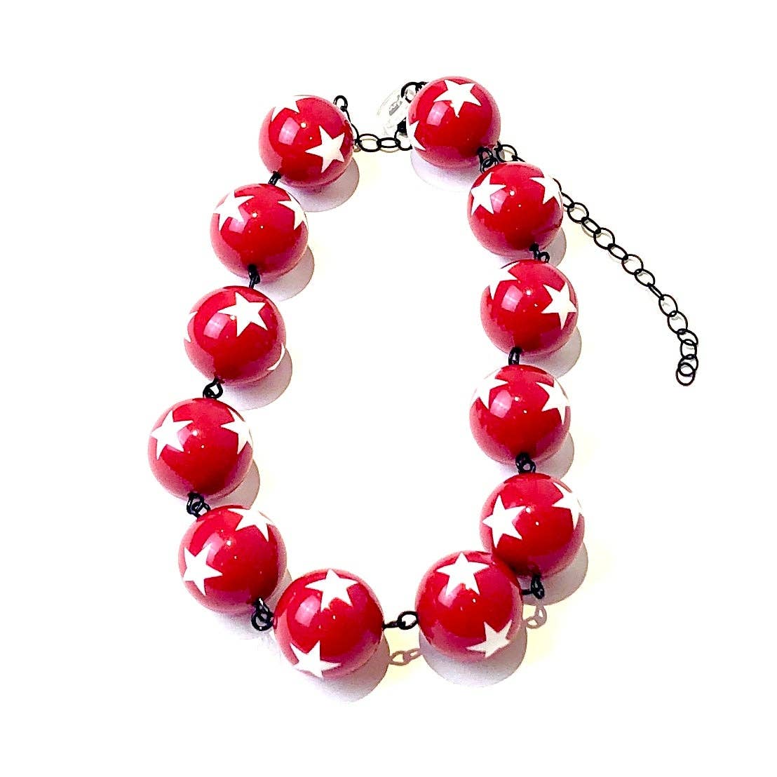 Vintage Chunky Red and White Plastic Bead Necklace with Hidden Screw Clasp  20 inch 1980s 80s Jewelry Harlequin Pattern | Felt in My Heart Vintage